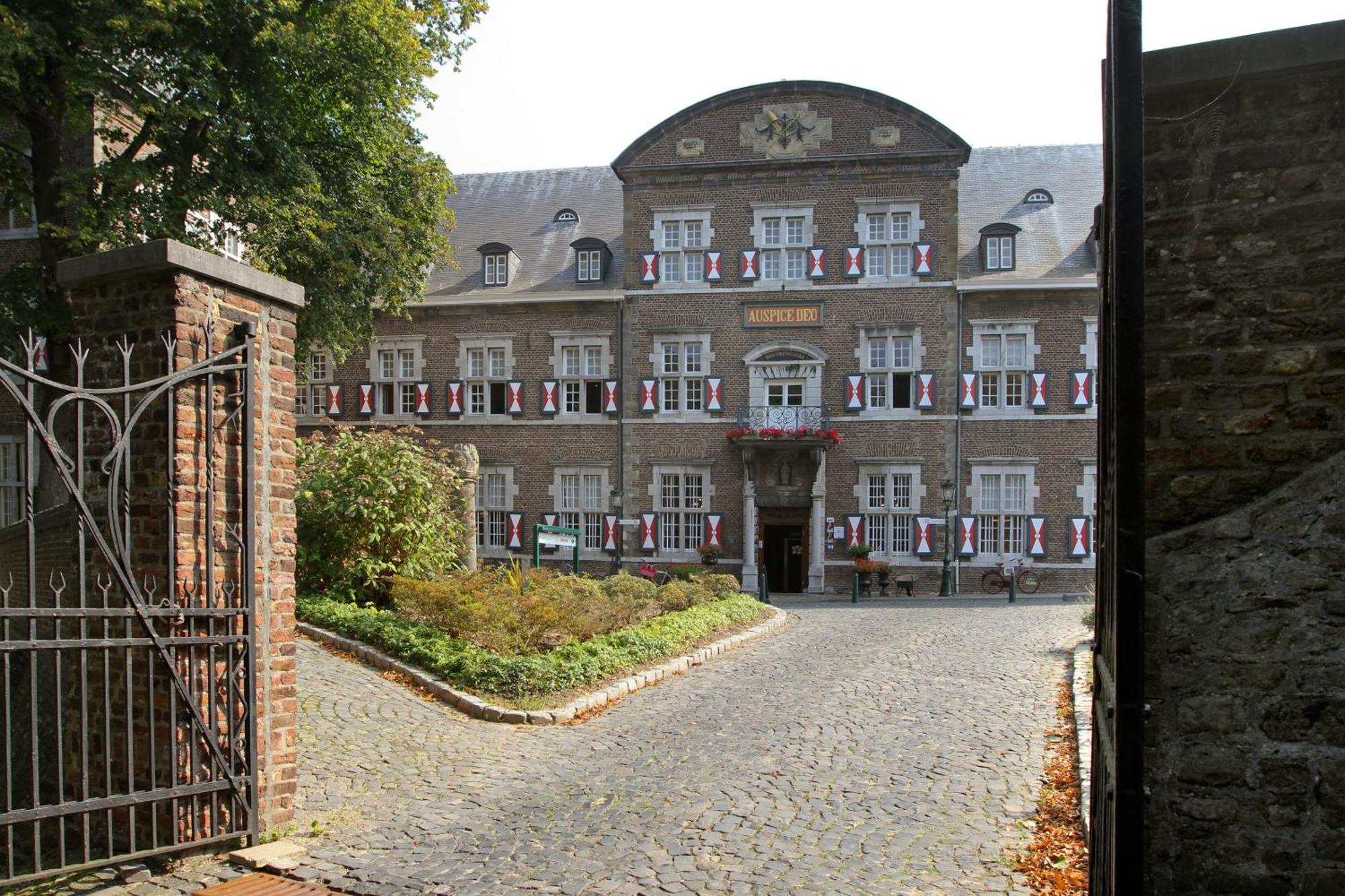 Abdij Hotel Rolduc 케르크라데 외부 사진